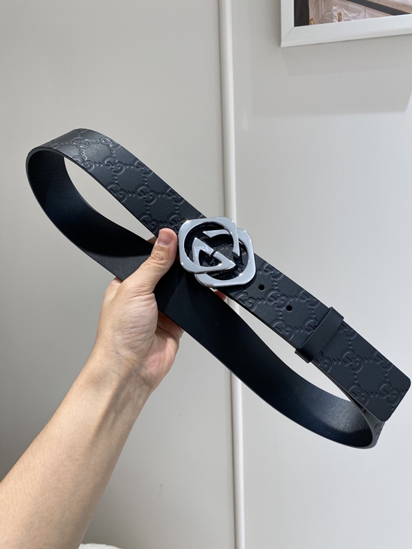 スーパーコピーグッチベルト正面デザイン